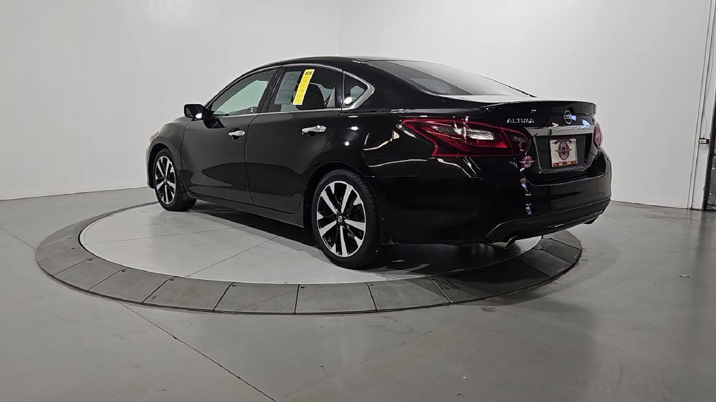 Used 2018 Nissan Altima 2.5 SR FWD image 3