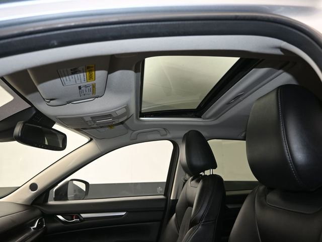 Used 2020 MAZDA CX-5 Touring image 17