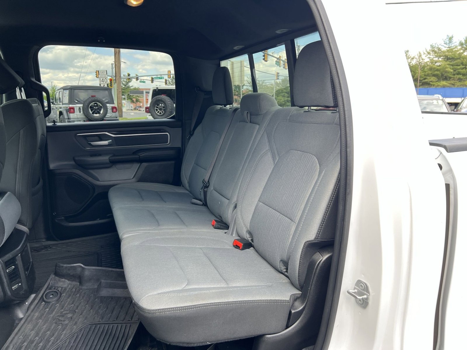 Used 2022 RAM 1500 Big Horn AWD/4WD image 31