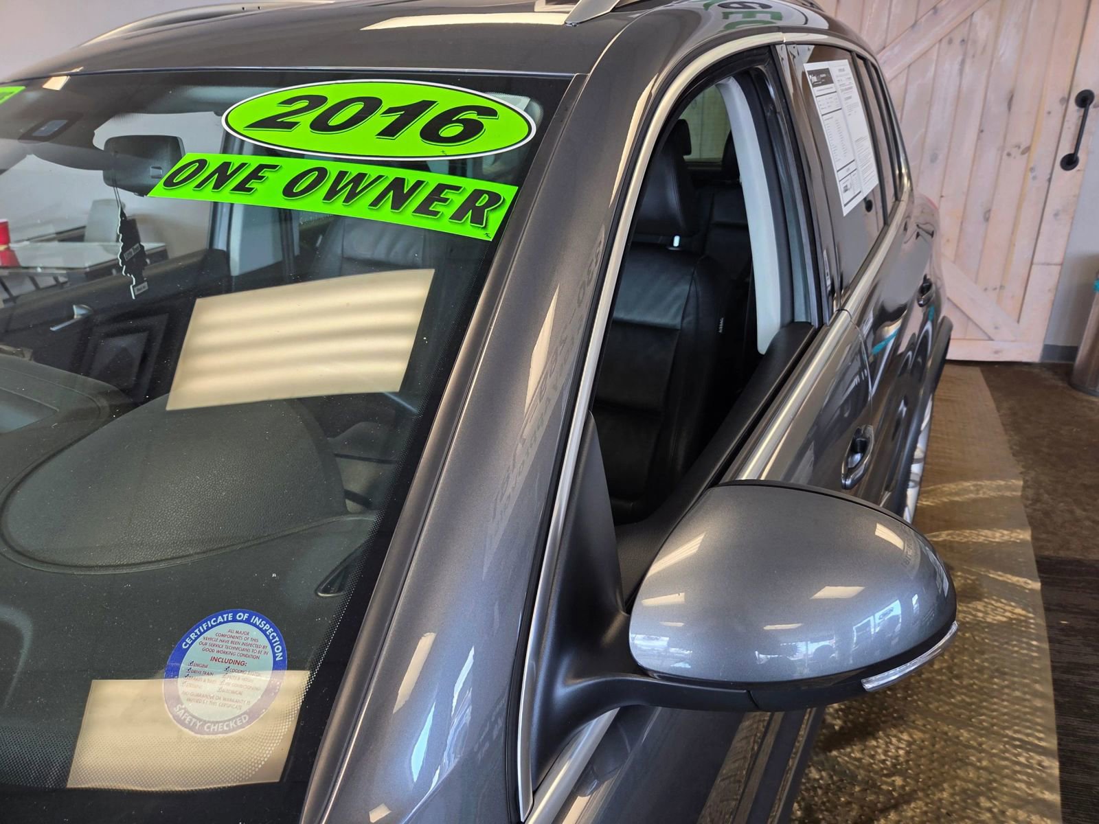 Used 2016 Volkswagen Tiguan SEL image 7