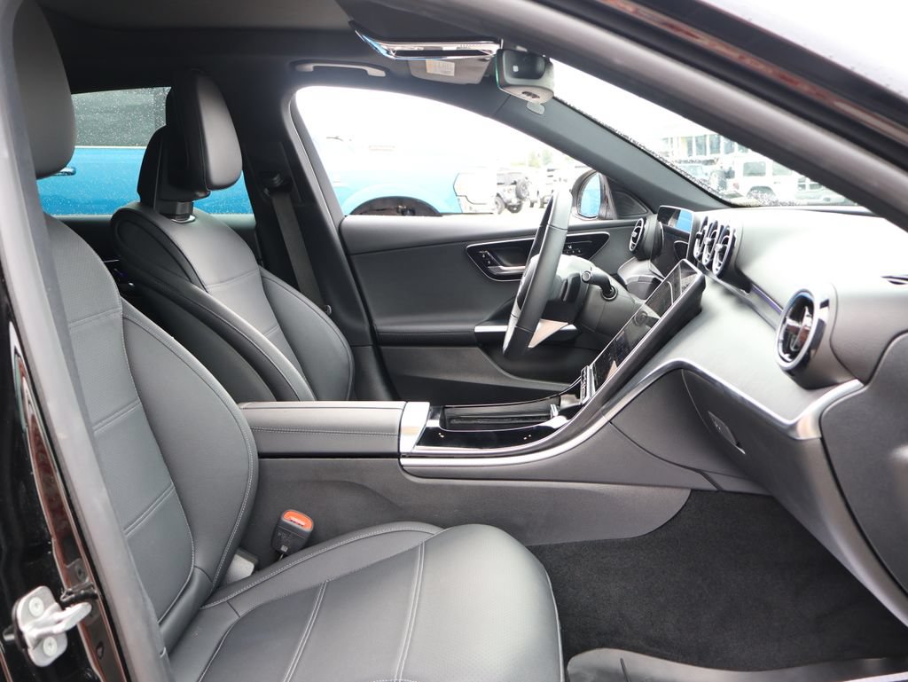 Used 2025 Mercedes-Benz C 300 4MATIC Sedan image 8