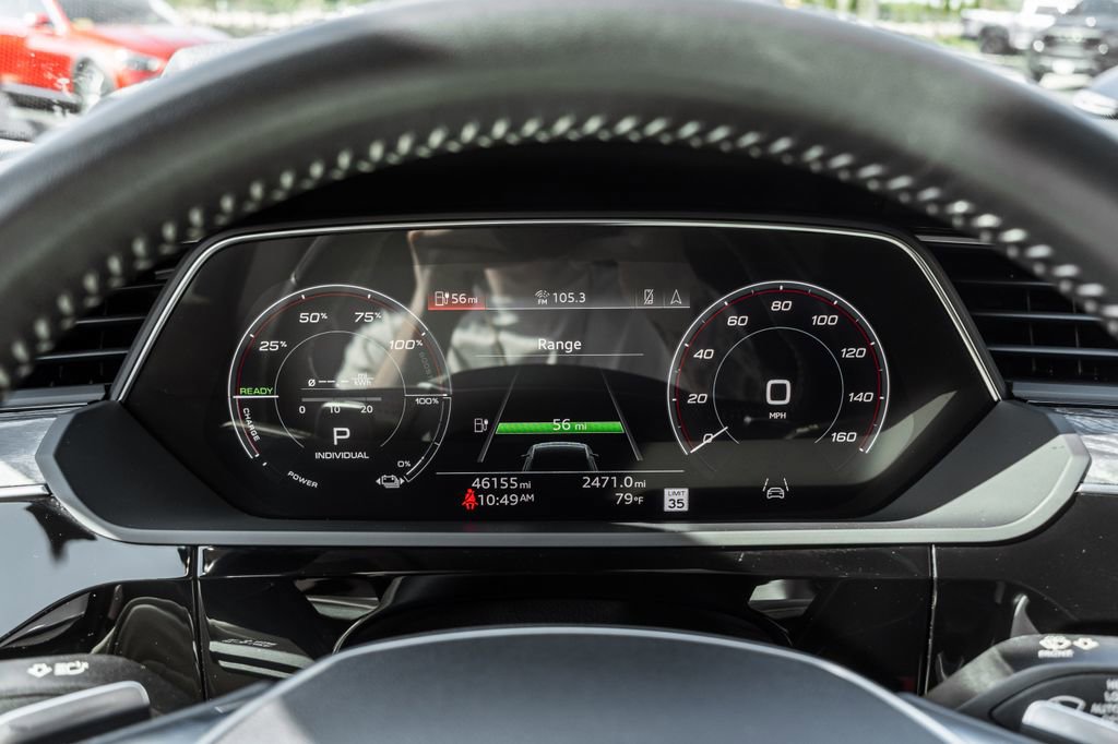 Used 2021 Audi e-tron Premium Plus w/ Premium Plus Package AWD/4WD image 17