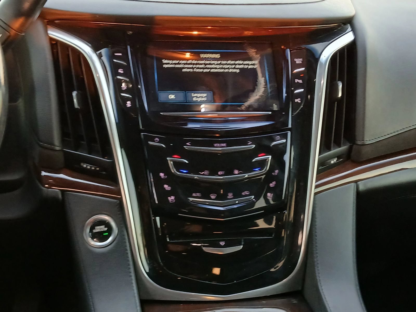 Used 2019 Cadillac Escalade 2WD image 24