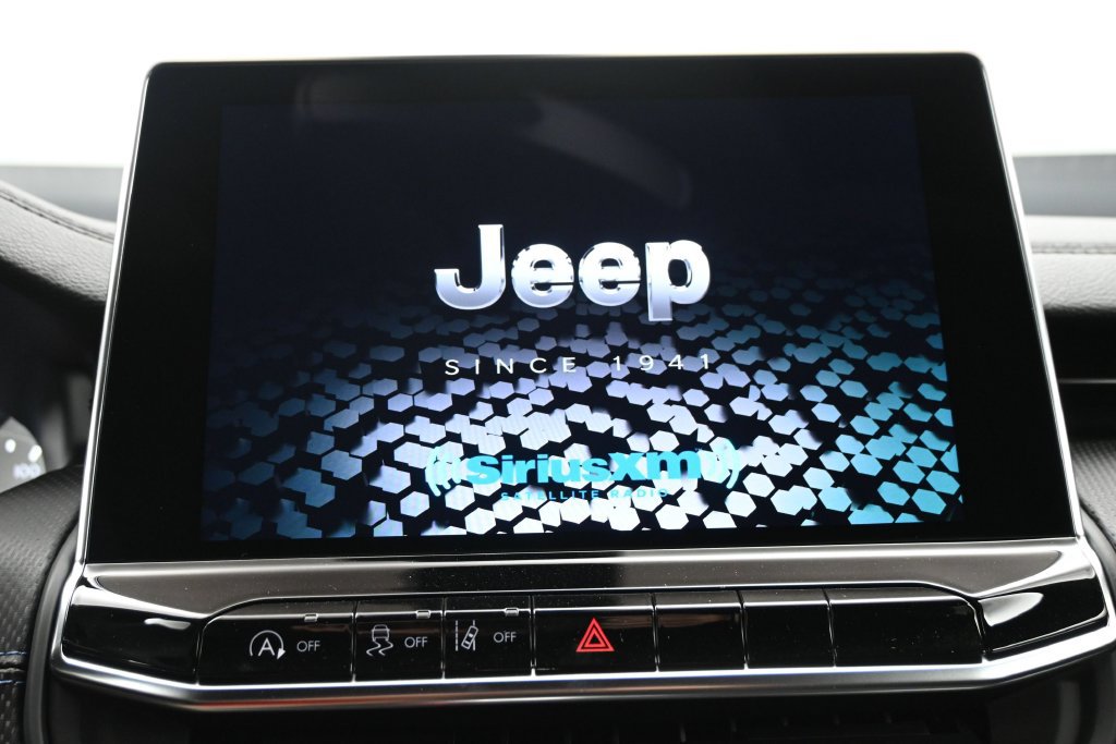 New 2026 Jeep Compass Latitude AWD/4WD image 6