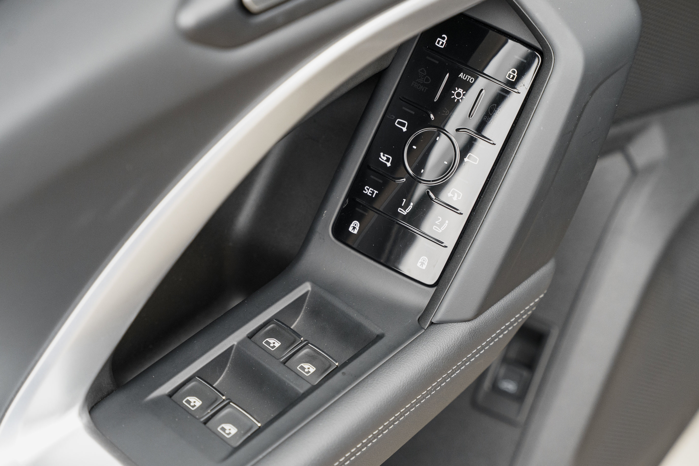 Certified 2025 Audi Q5 Premium w/ Convenience Package image 24