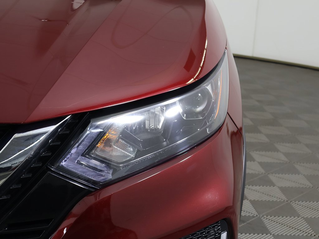 Used 2022 Nissan Rogue Sport SV w/ Technology Package image 14