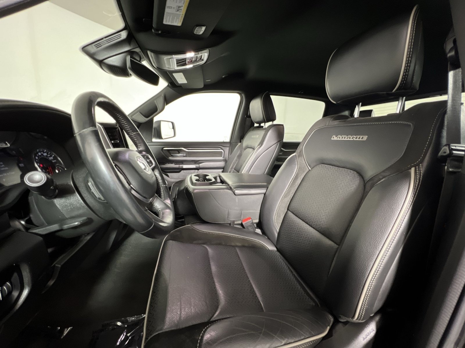 Used 2023 RAM 1500 Laramie AWD/4WD image 13