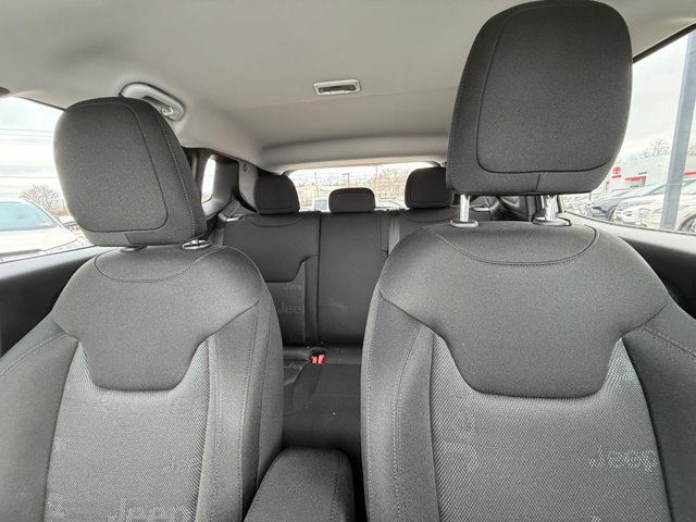 Used 2017 Jeep Renegade Sport w/ Power & Air Group image 25