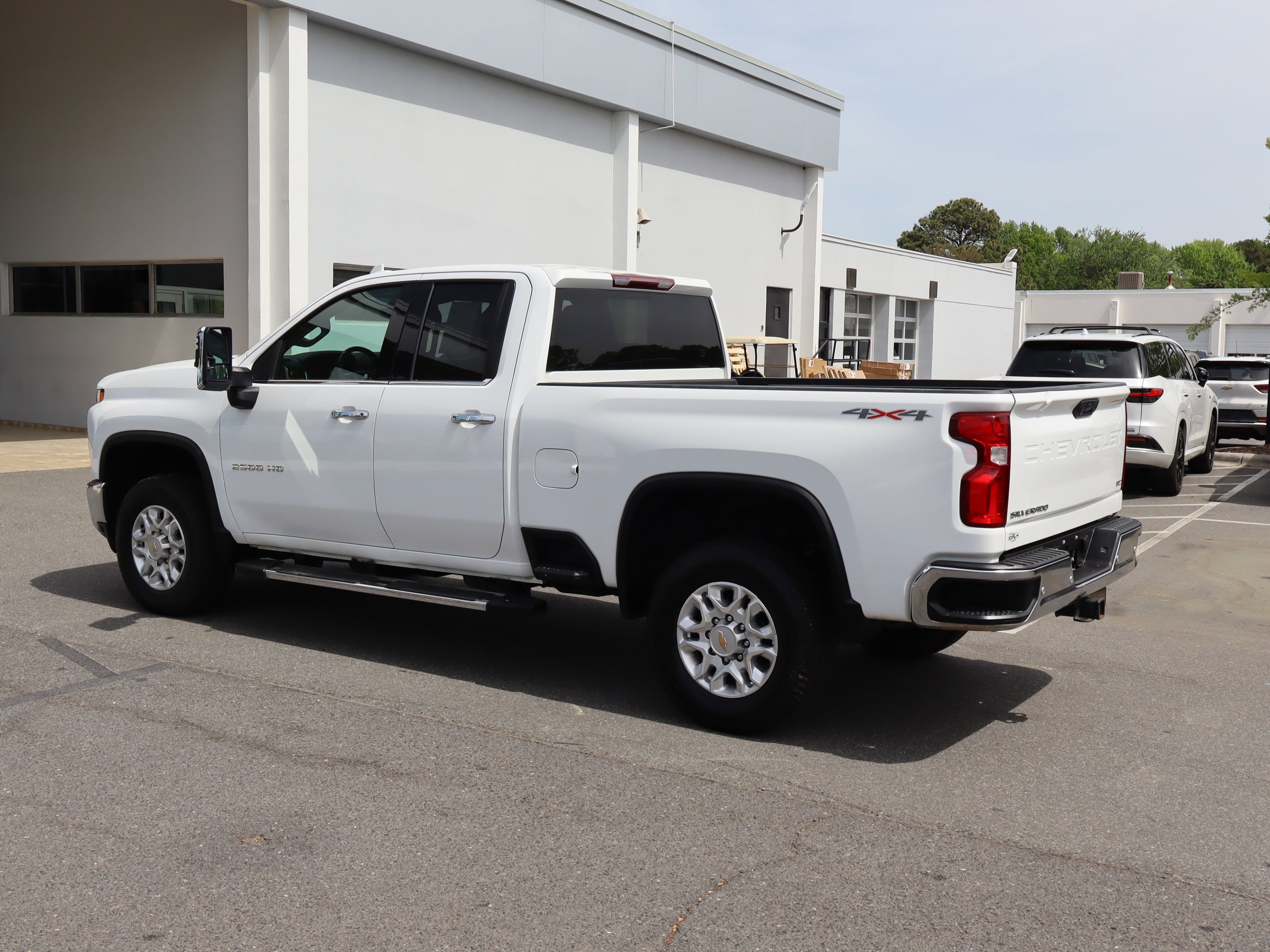Used 2022 Chevrolet Silverado 2500 LTZ w/ Safety Package AWD/4WD image 9