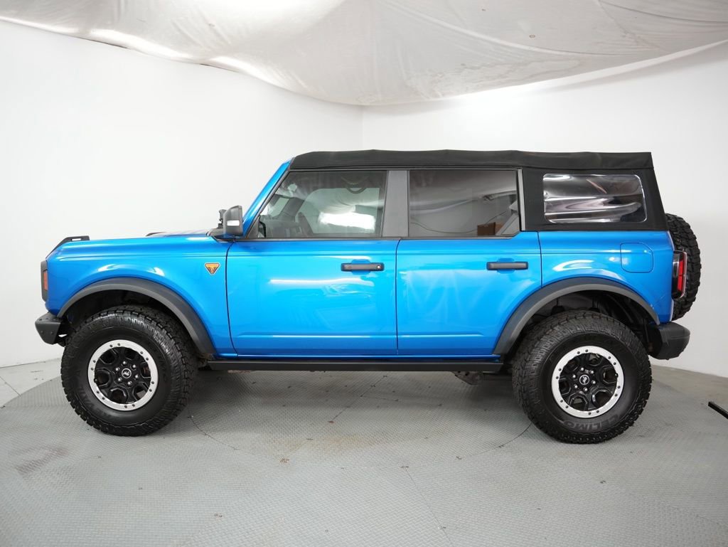 Used 2022 Ford Bronco Badlands image 4