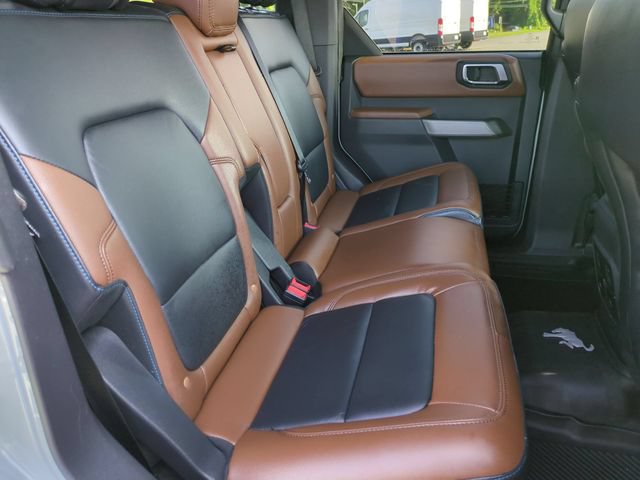 Used 2023 Ford Bronco Outer Banks w/ Sasquatch Package AWD/4WD image 32