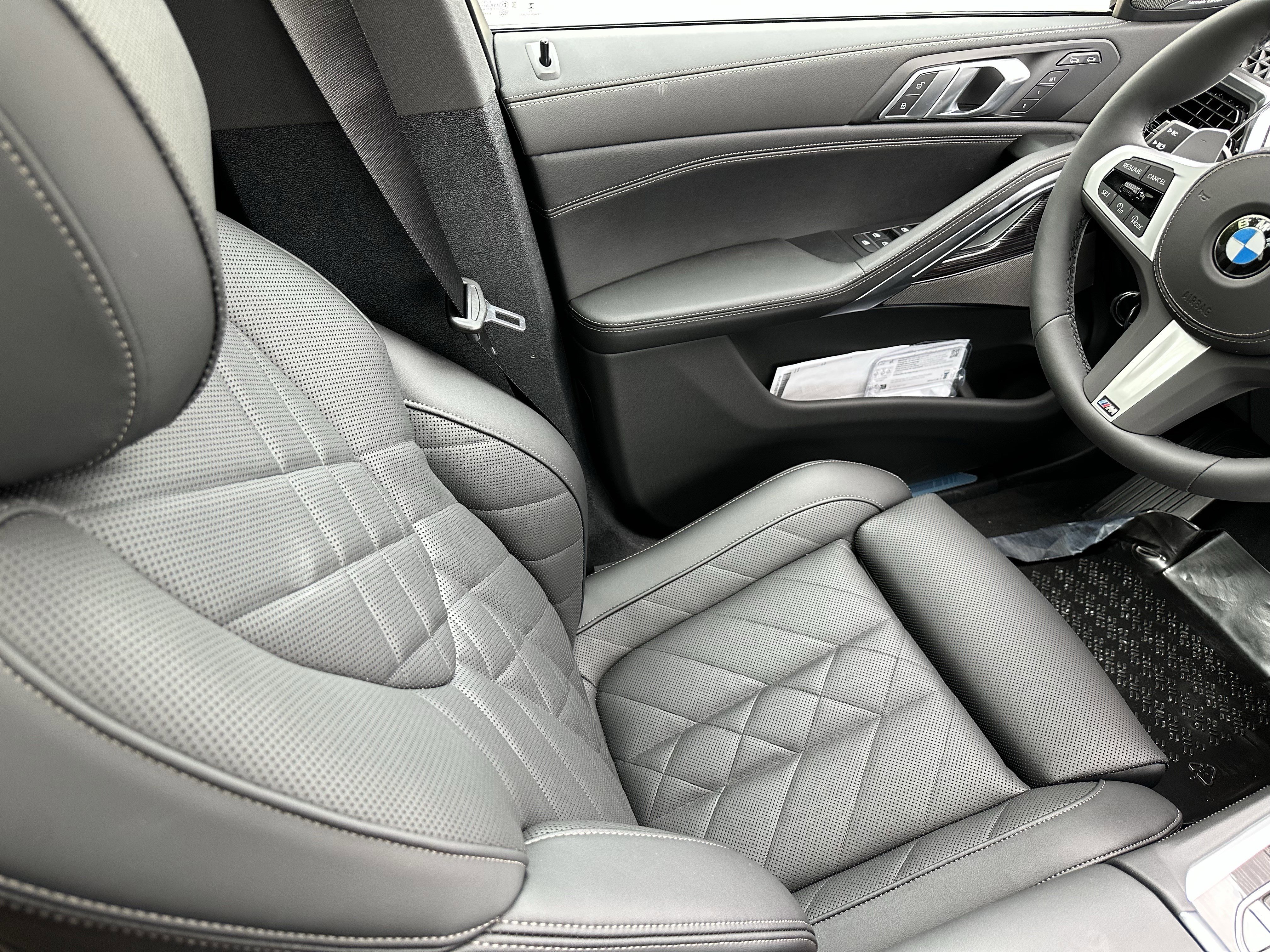 New 2026 BMW X6 xDrive40i image 9