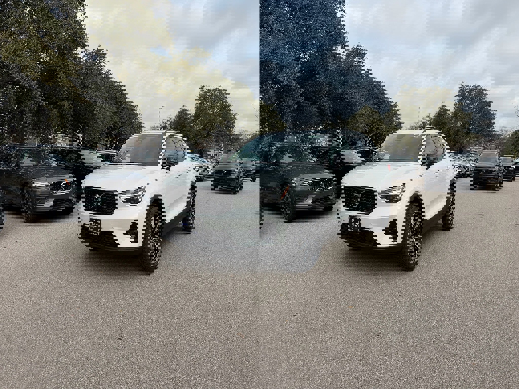 New 2026 Volvo XC40 B4 Plus w/ Protection Package image 2