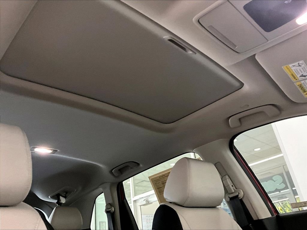 Used 2025 Honda CR-V EX image 22
