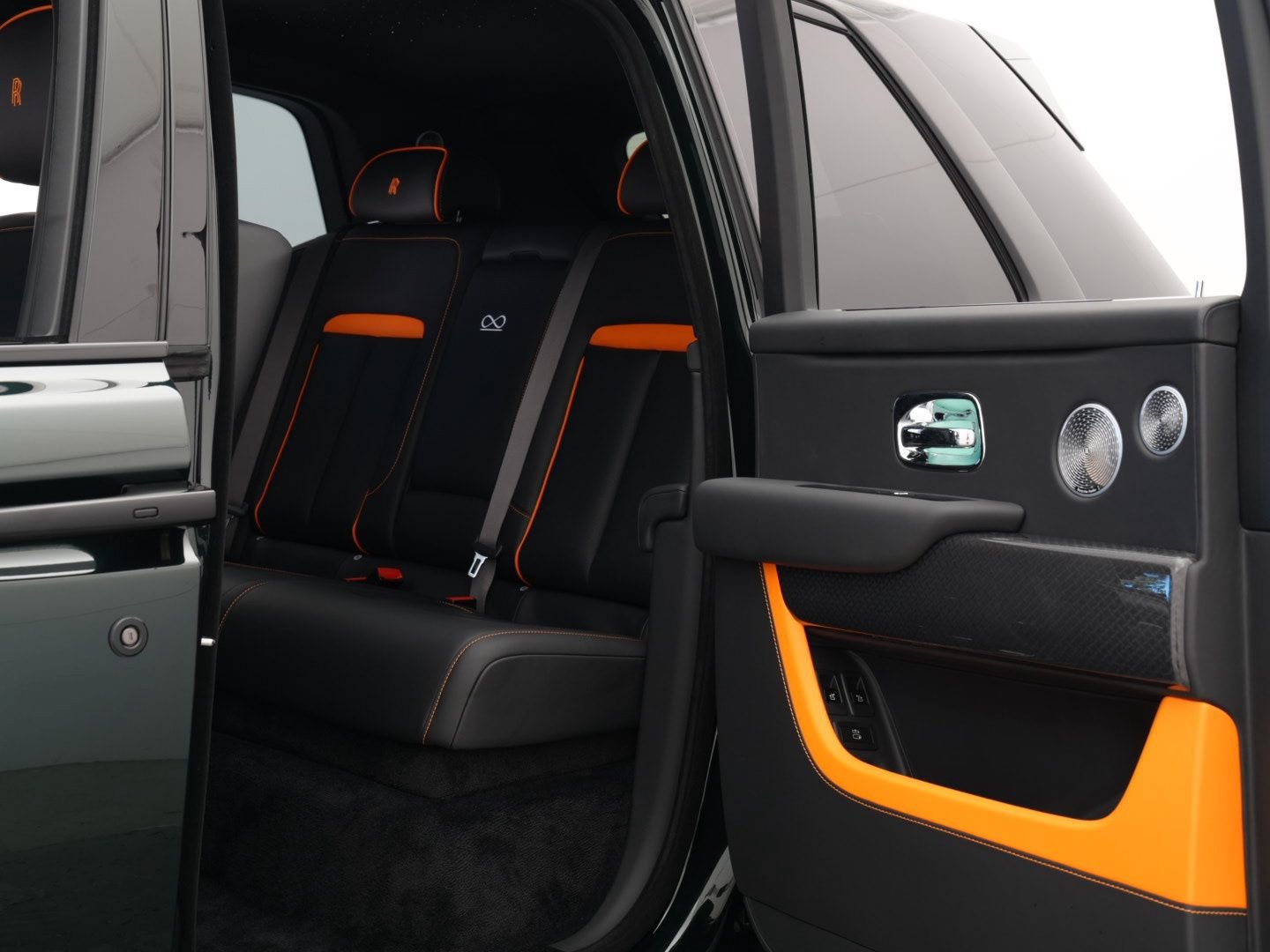 New 2027 Rolls-Royce Cullinan Black Badge AWD/4WD image 28