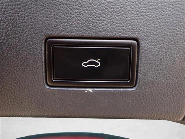 Used 2020 Volkswagen Atlas Cross Sport SEL Premium R-Line image 9