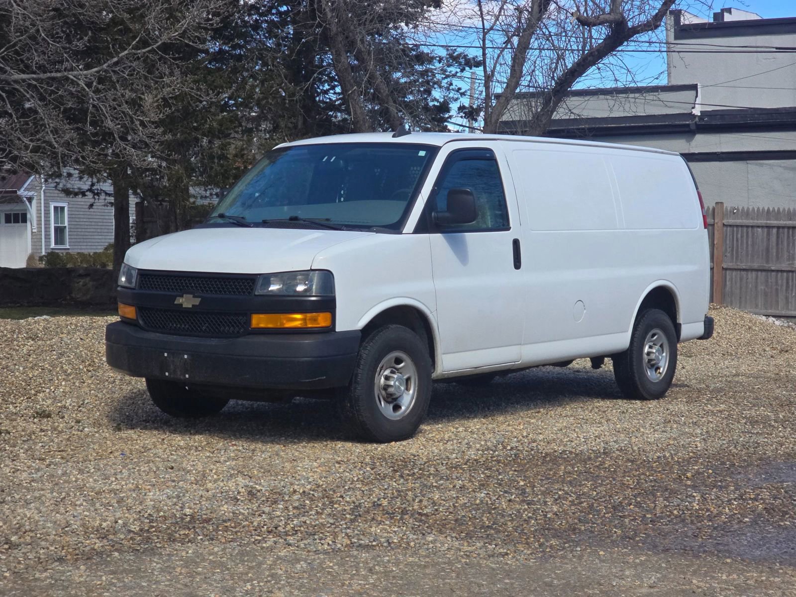 Used 2019 Chevrolet Express 3500 RWD image 1