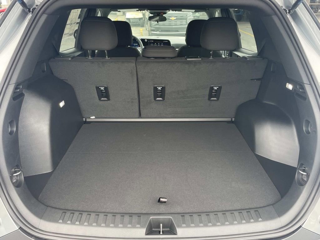 New 2026 Chevrolet Equinox LT FWD image 11