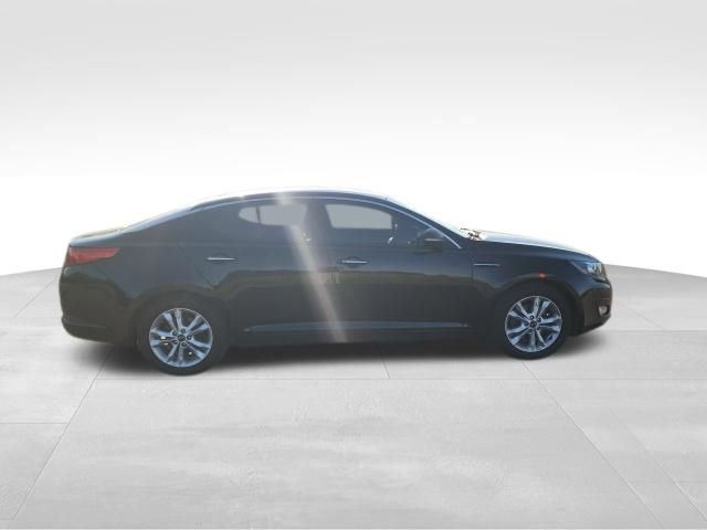 Used 2011 Kia Optima EX w/ Premium Pkg image 2