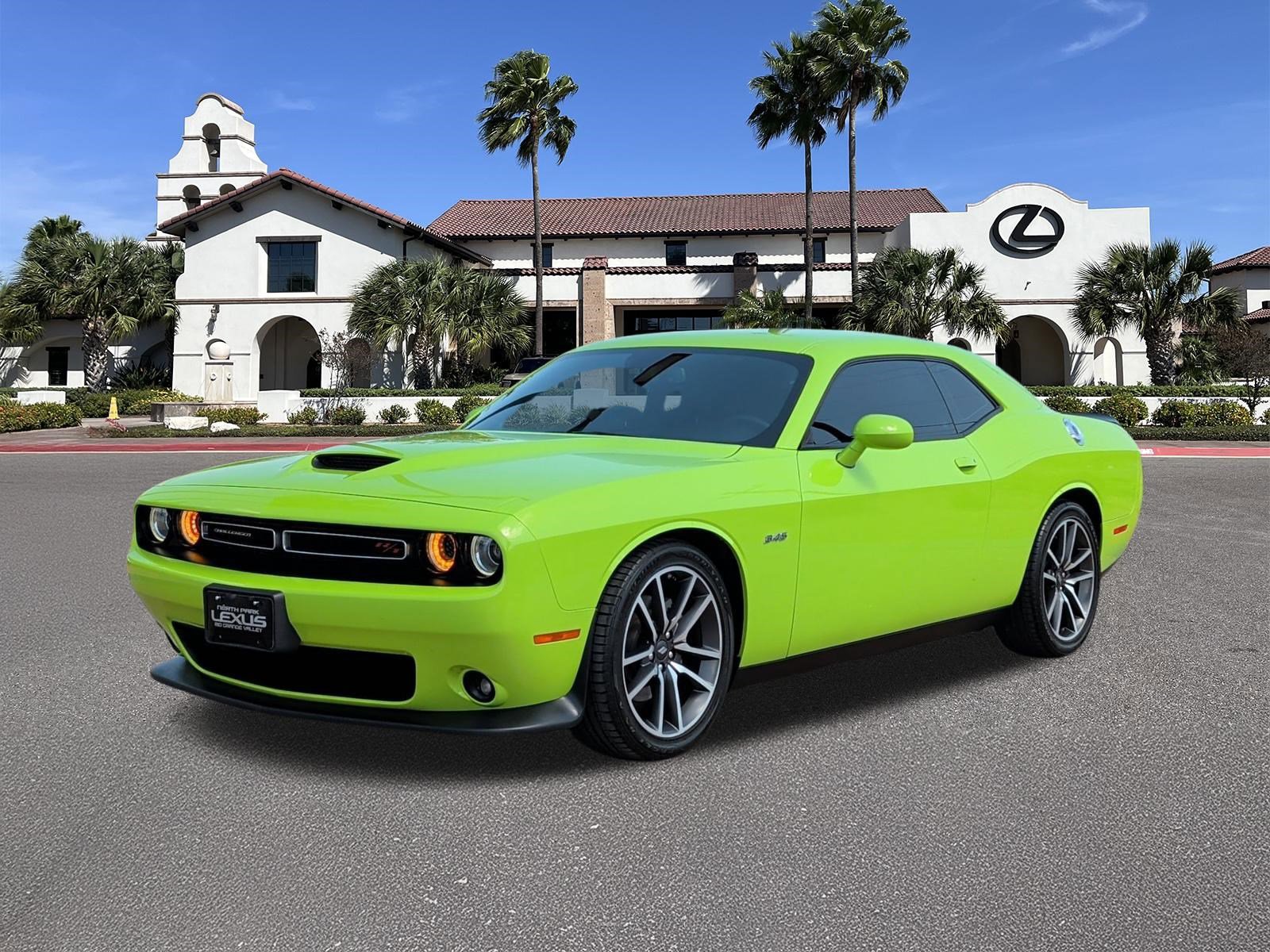 Used 2023 Dodge Challenger R/T w/ Plus Package image 5