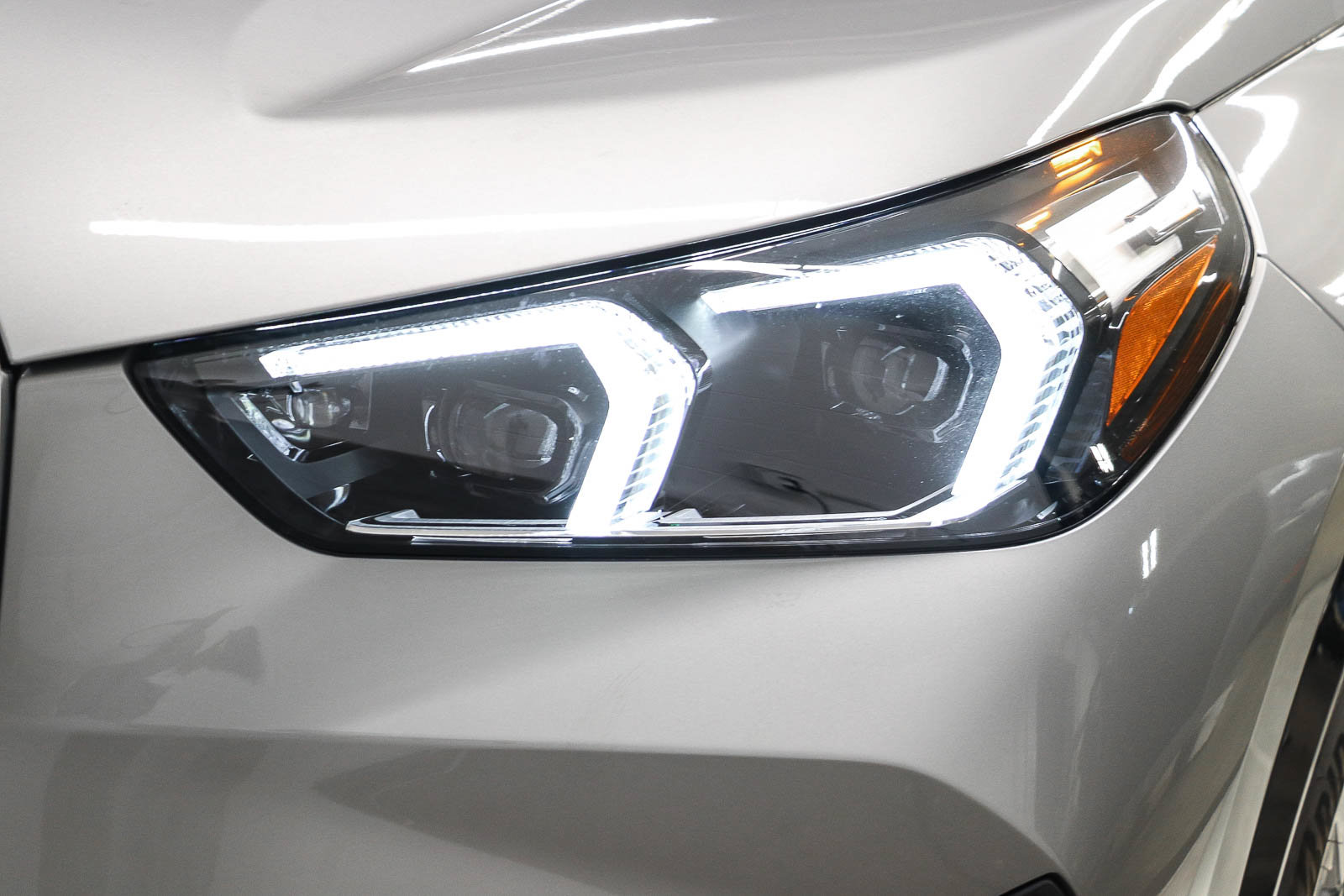 New 2026 BMW X1 xDrive28i w/ Convenience Package AWD/4WD image 9
