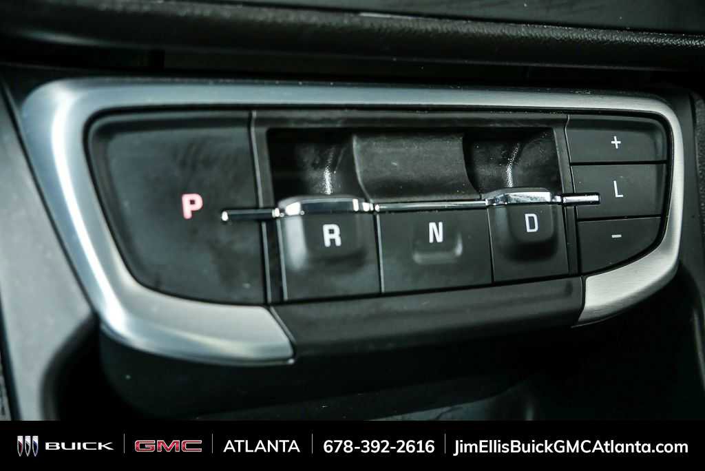 Used 2024 GMC Terrain SLE image 15
