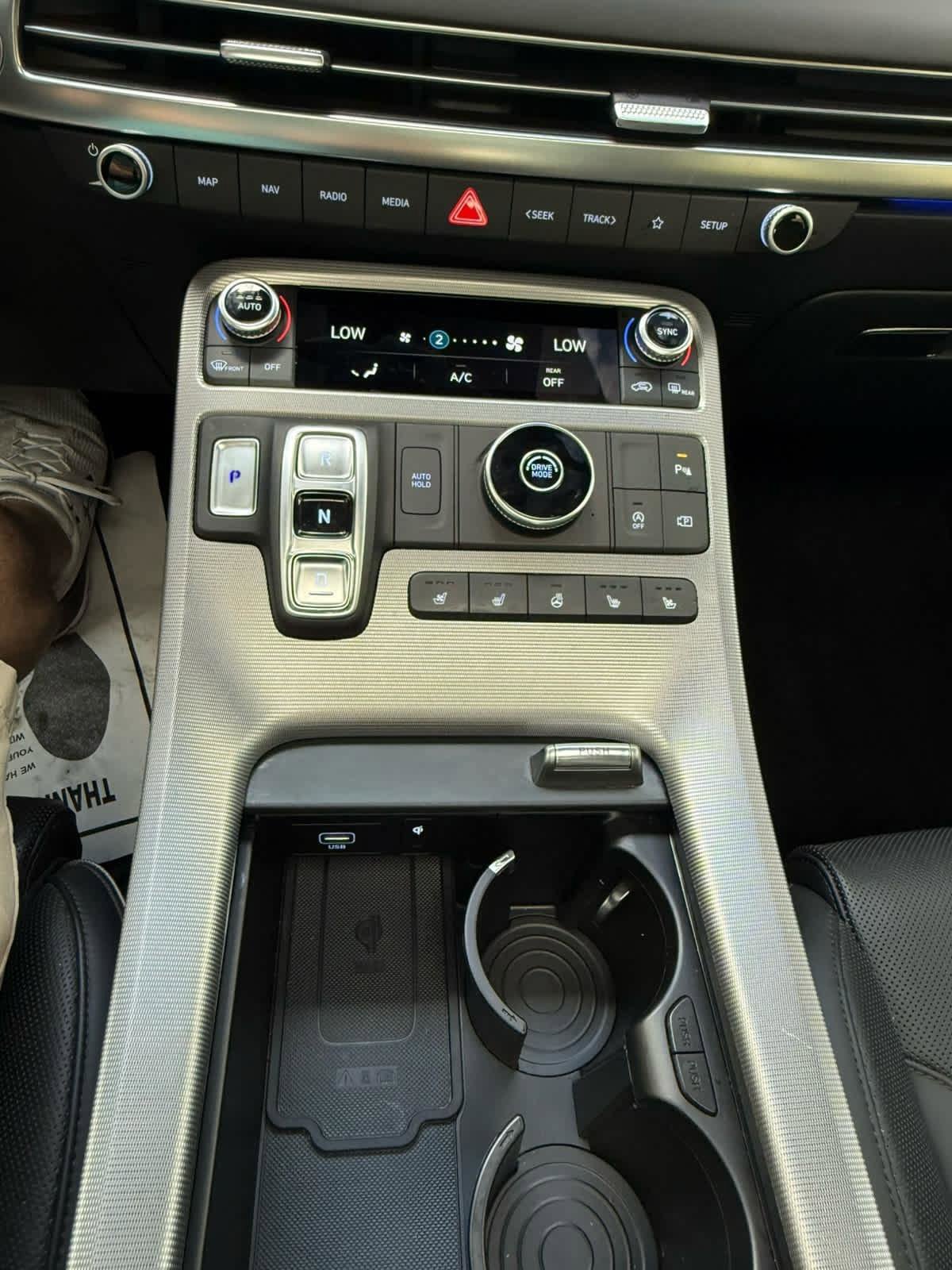 Used 2025 Hyundai Palisade Calligraphy FWD image 24
