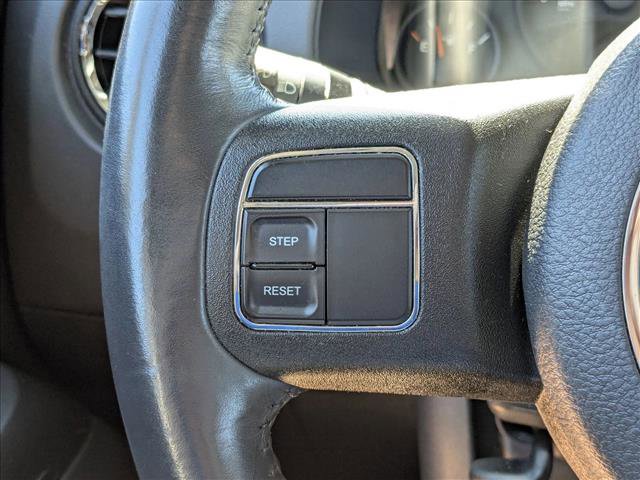 Used 2016 Jeep Patriot Latitude AWD/4WD image 4