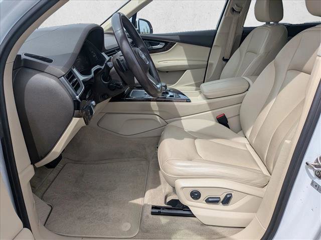 Used 2018 Audi Q7 3.0T Prestige w/ Prestige Package image 16