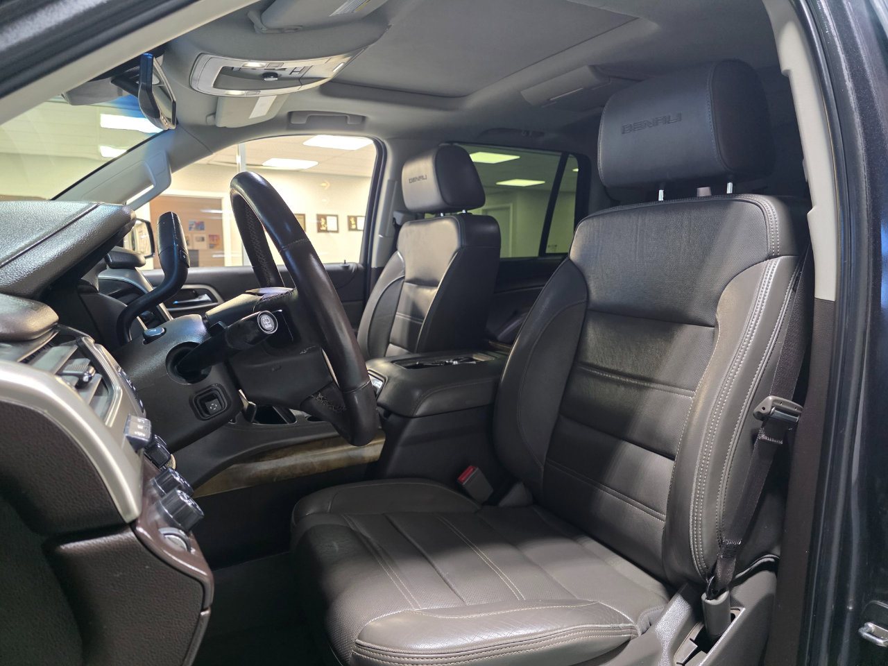 Used 2017 GMC Yukon Denali w/ Open Road Package image 14