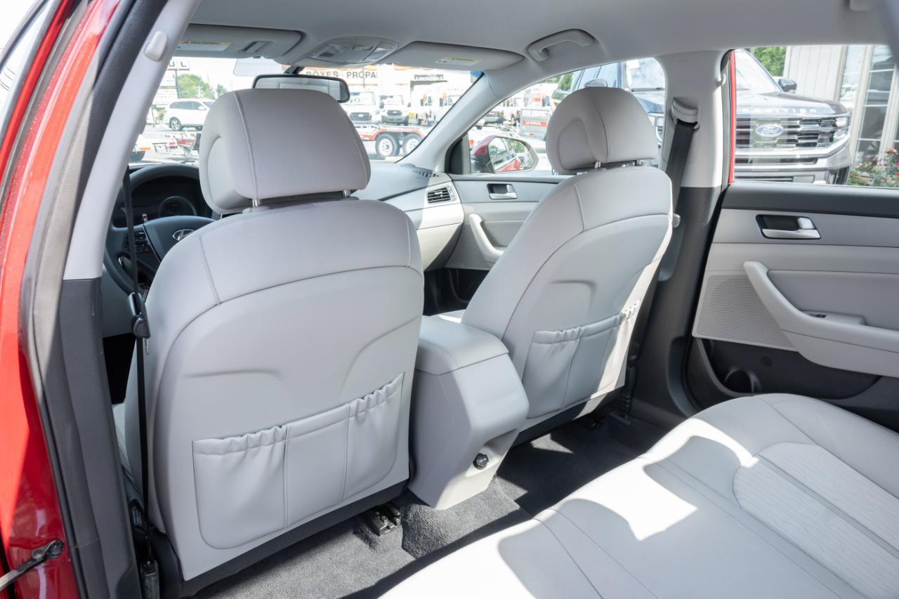 Used 2016 Hyundai Sonata SE FWD image 19