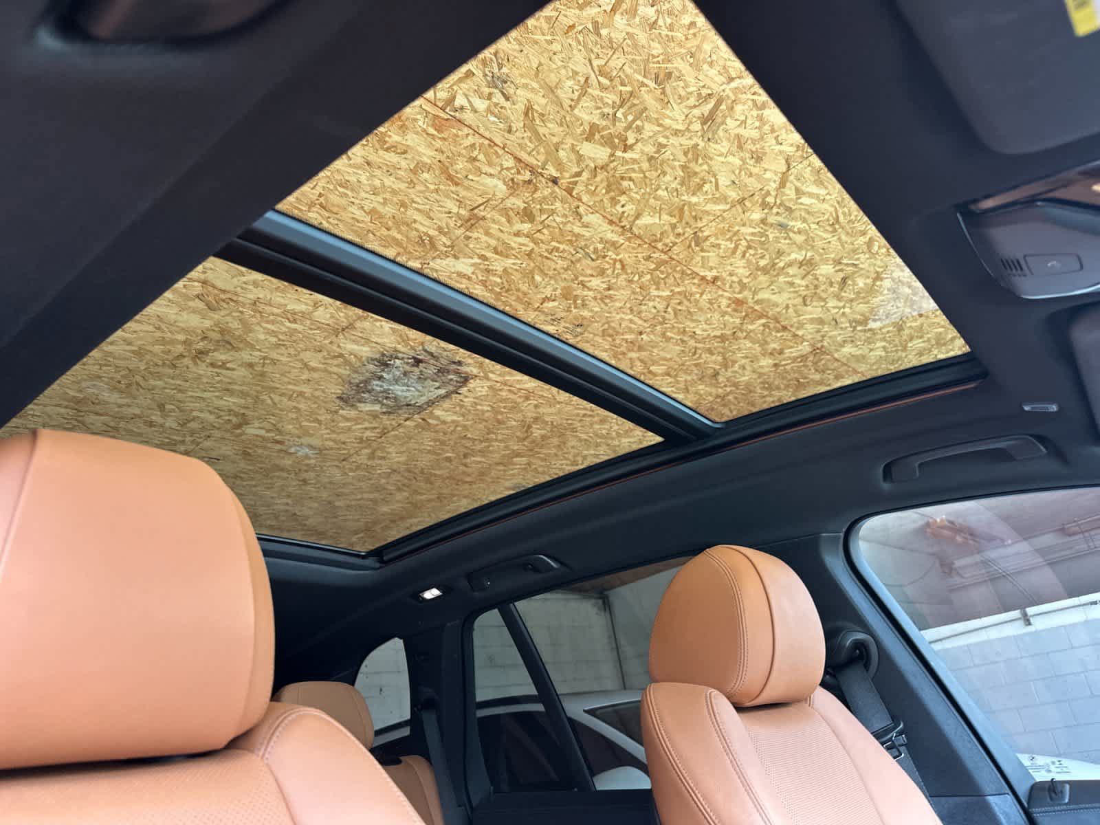 Used 2022 BMW X5 xDrive40i w/ M Sport Package AWD/4WD image 17