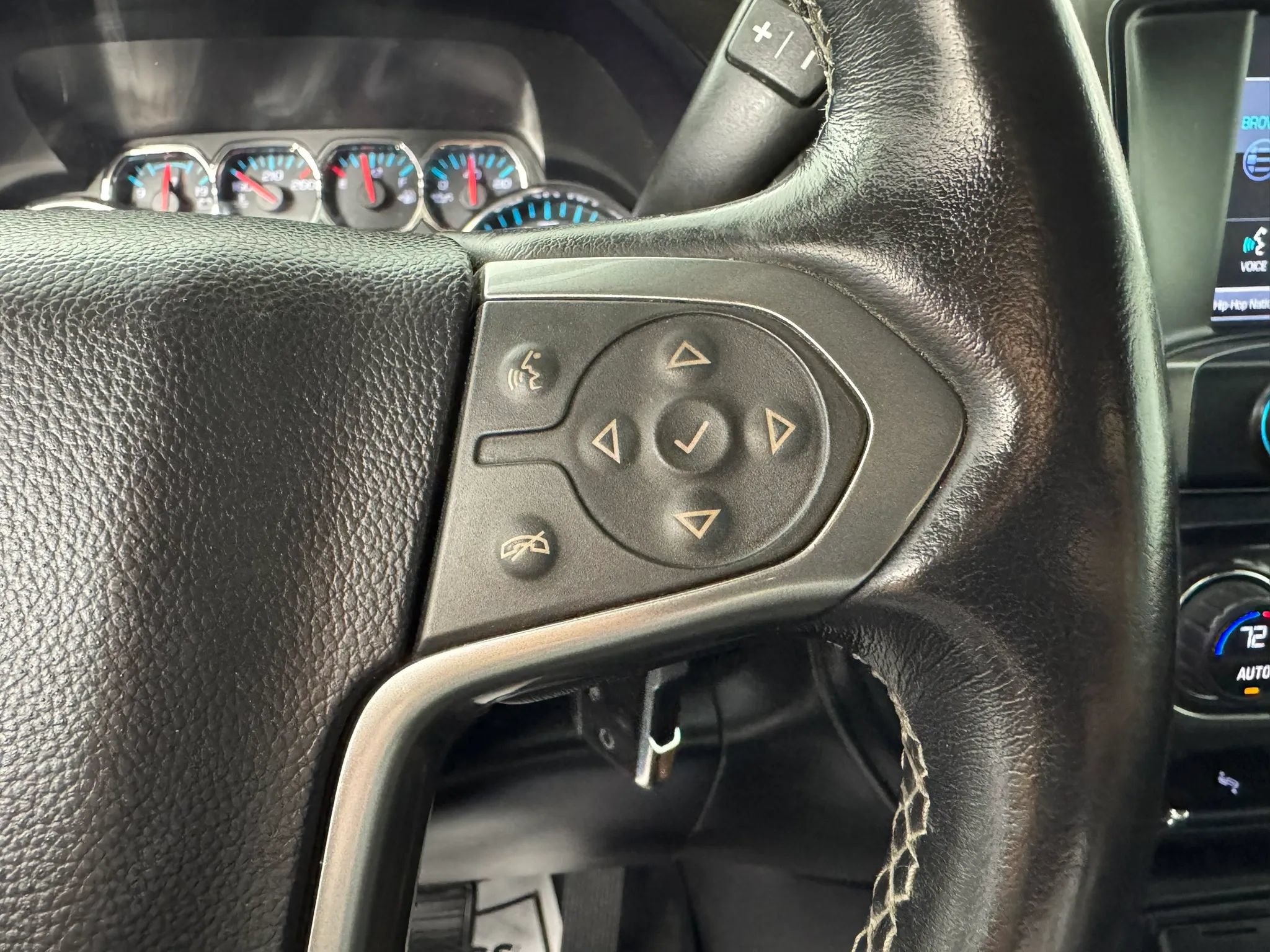 Used 2015 Chevrolet Silverado 1500 LTZ w/ LTZ Plus Package AWD/4WD image 16