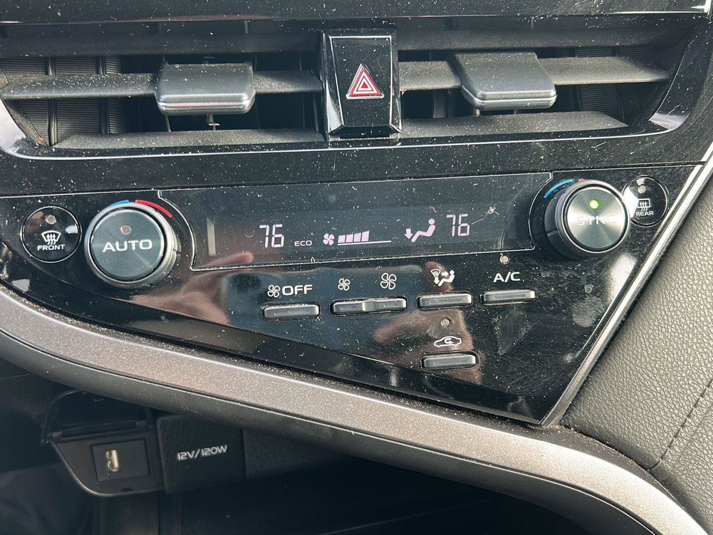 Used 2024 Toyota Camry LE image 18