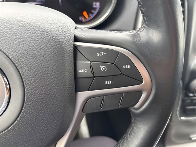 Used 2020 Jeep Grand Cherokee Laredo image 11