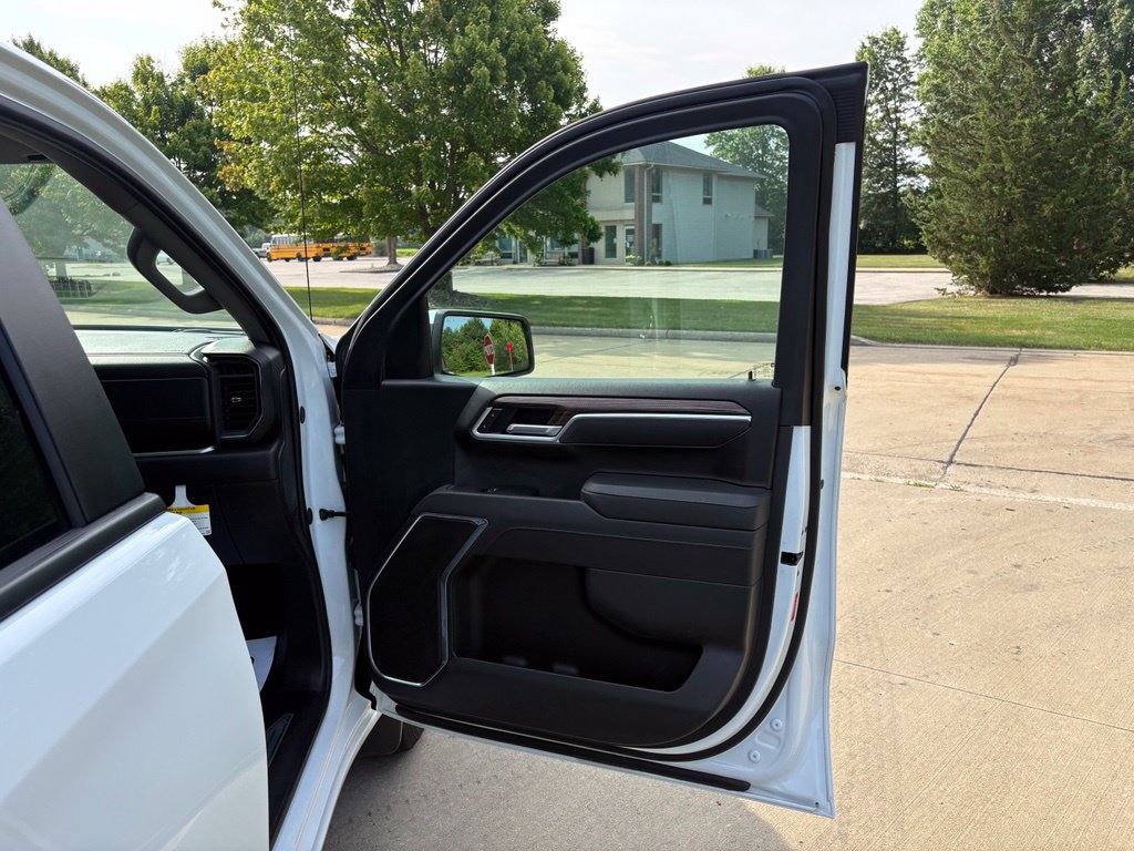 Used 2026 Chevrolet Silverado 1500 LT AWD/4WD image 29