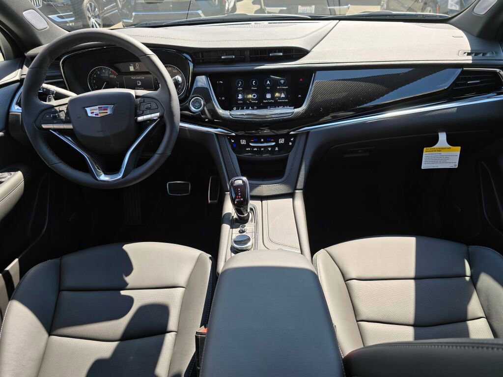 New 2025 Cadillac XT6 Sport image 17