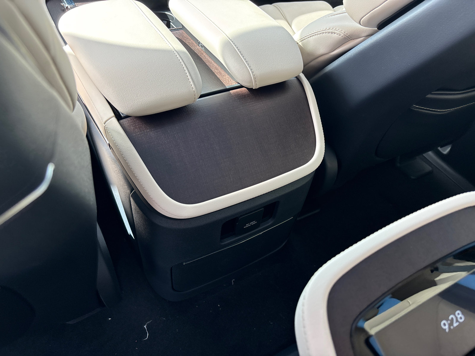 New 2027 Lincoln Navigator Reserve AWD/4WD image 32