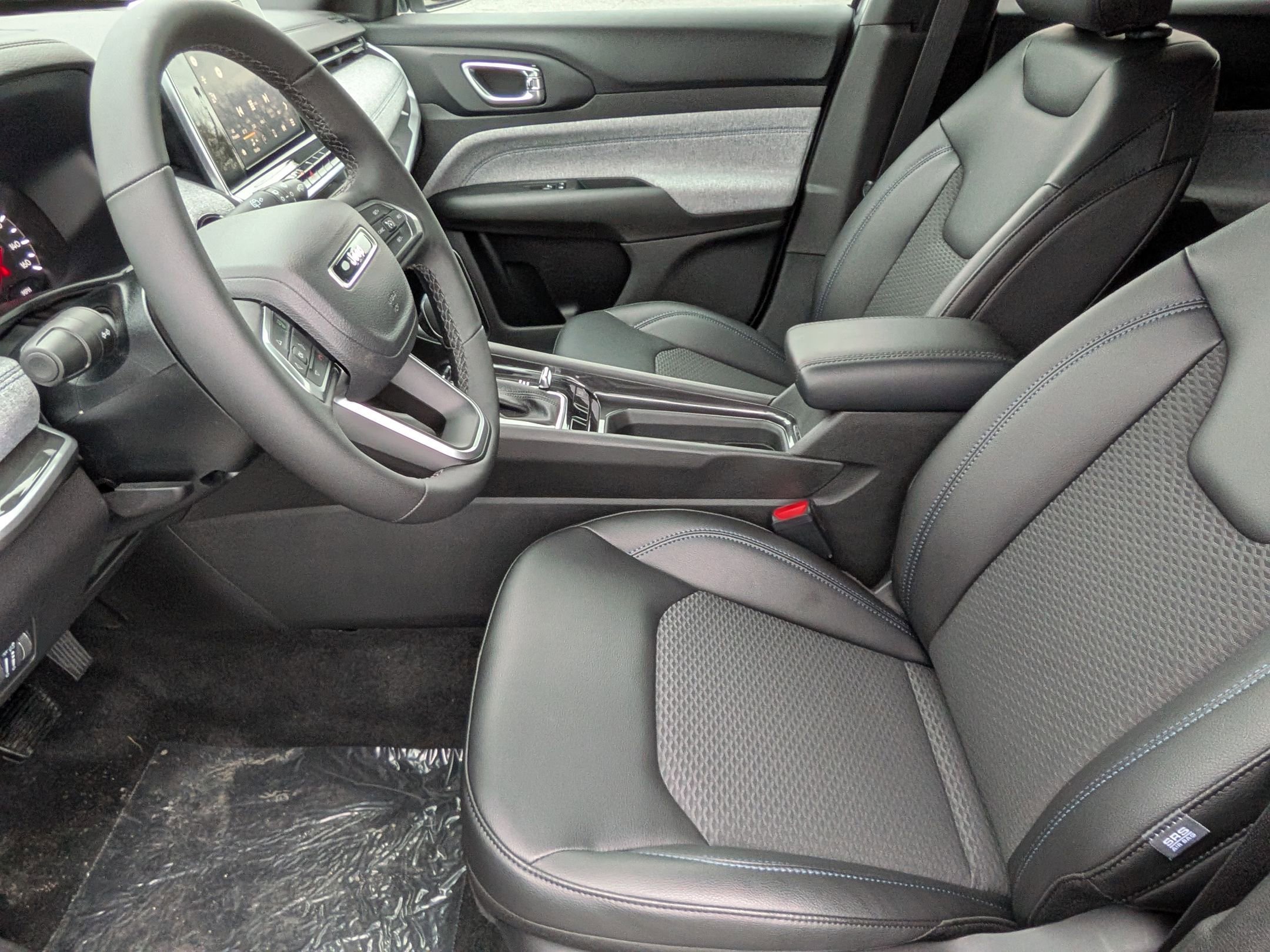 New 2026 Jeep Compass Latitude image 11