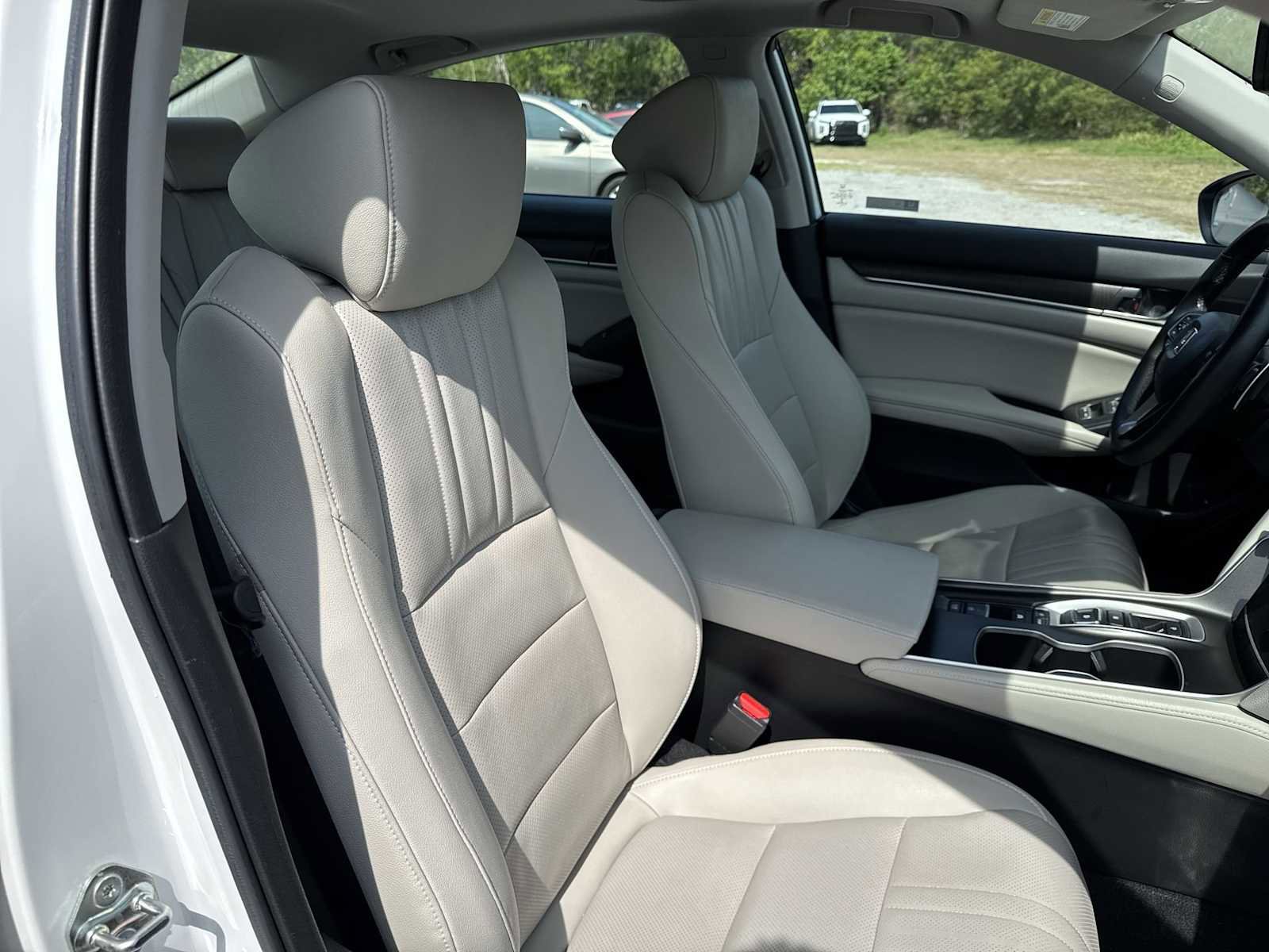 Used 2019 Honda Accord Touring image 21