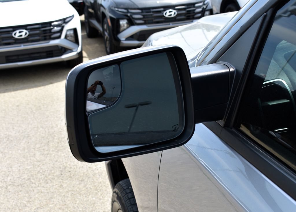 Used 2022 RAM 1500 Big Horn AWD/4WD image 15