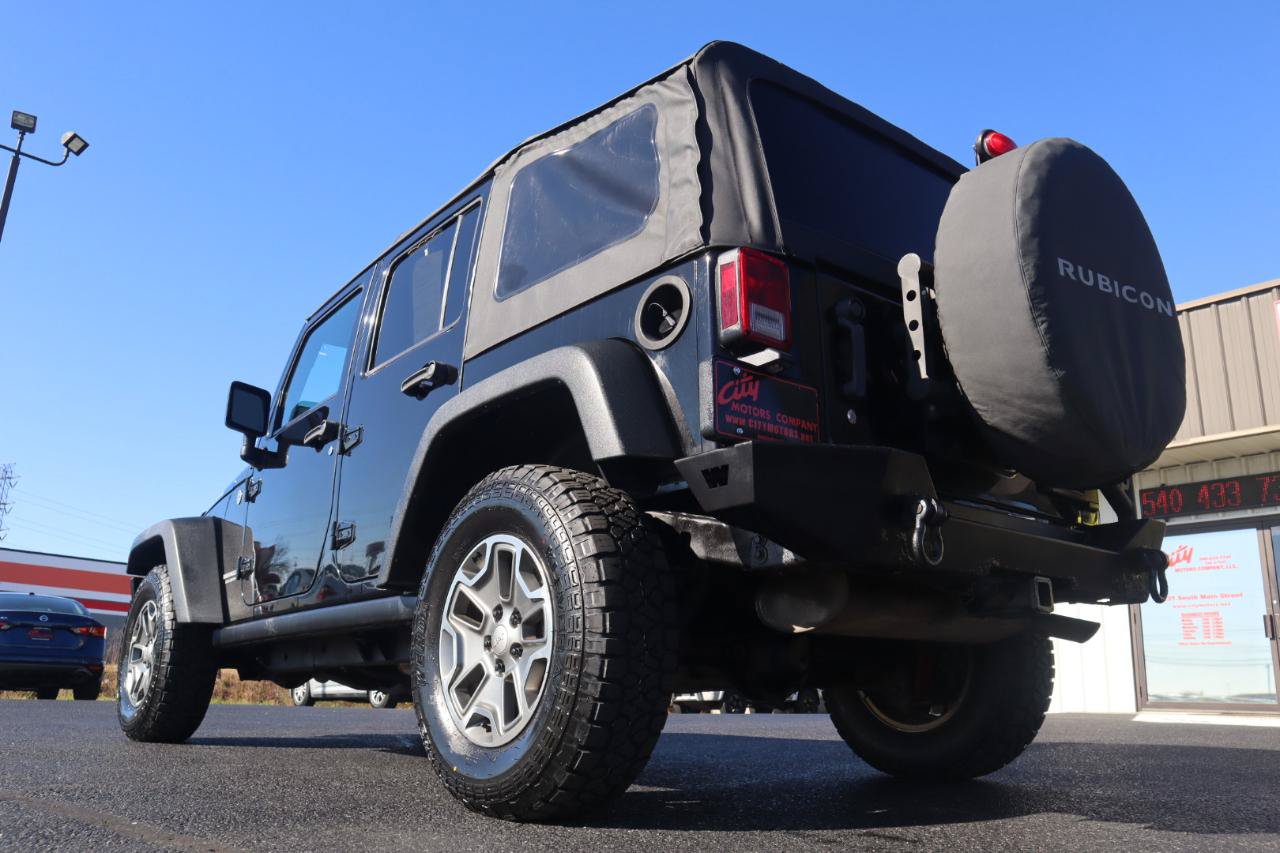 Used 2014 Jeep Wrangler Unlimited Rubicon w/ Connectivity Group AWD/4WD image 20