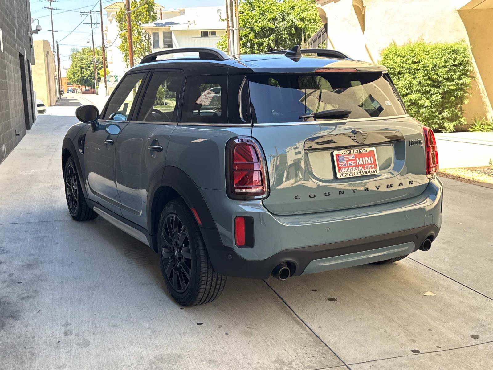 Certified 2024 MINI Cooper Countryman S w/ Signature Upholstery Package FWD image 3