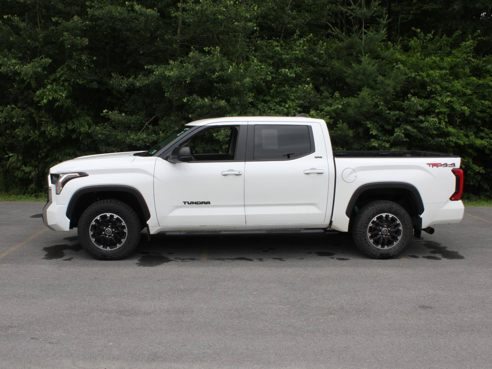Used 2024 Toyota Tundra SR5 w/ TRD Off-Road Package AWD/4WD image 5