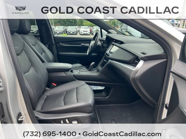 Used 2020 Cadillac XT5 Premium Luxury w/ LPO, Floor Liner Package FWD image 7