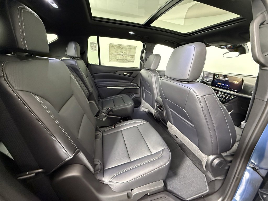 New 2026 Chevrolet Traverse LT w/ Sun and Wheel Package image 16