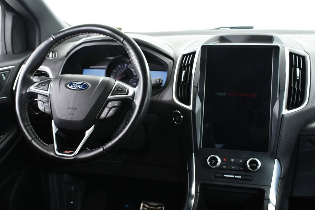 Used 2022 Ford Edge ST image 8