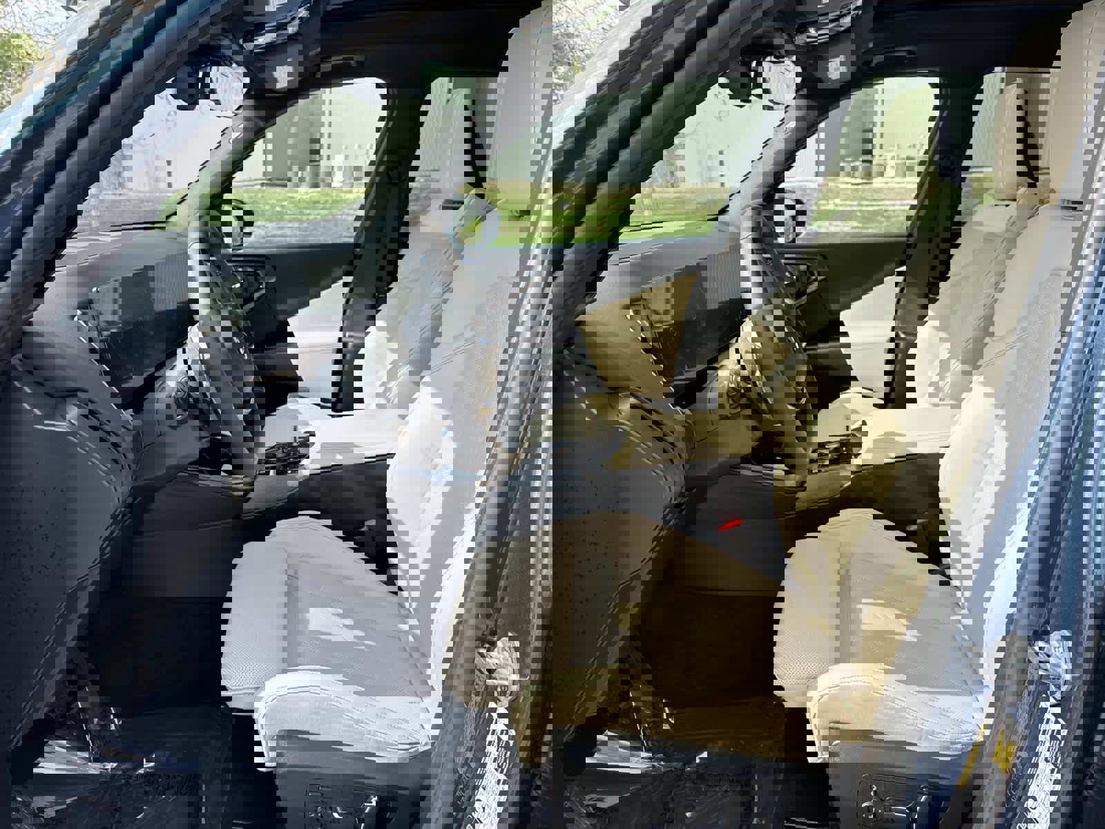 Used 2025 BMW X3 xDrive30i w/ Premium Package image 14