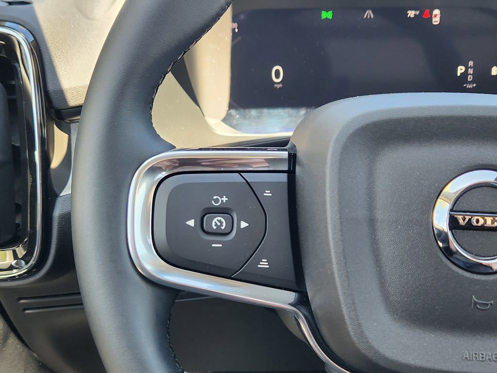 New 2026 Volvo XC40 B5 Core w/ Climate Package image 17