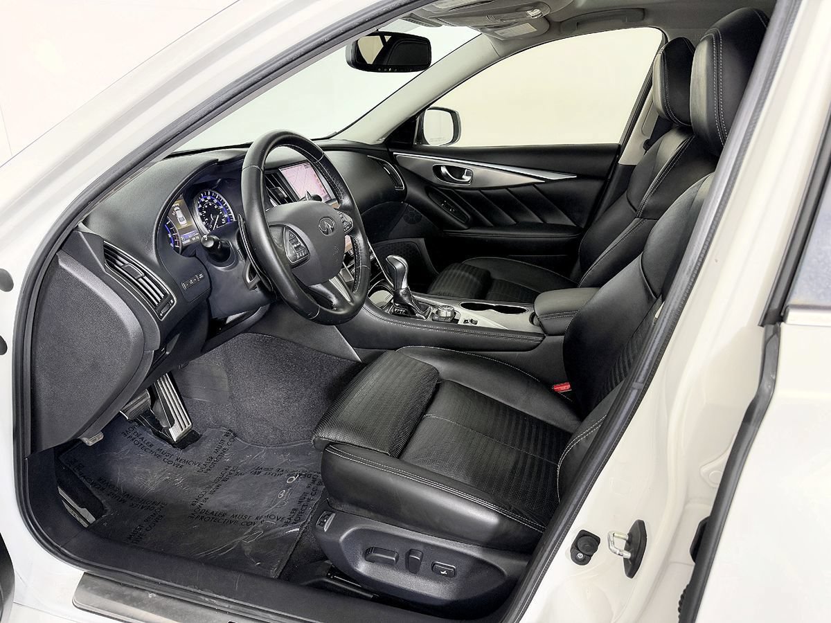 Used 2015 INFINITI Q50 w/ Navigation Package RWD image 31